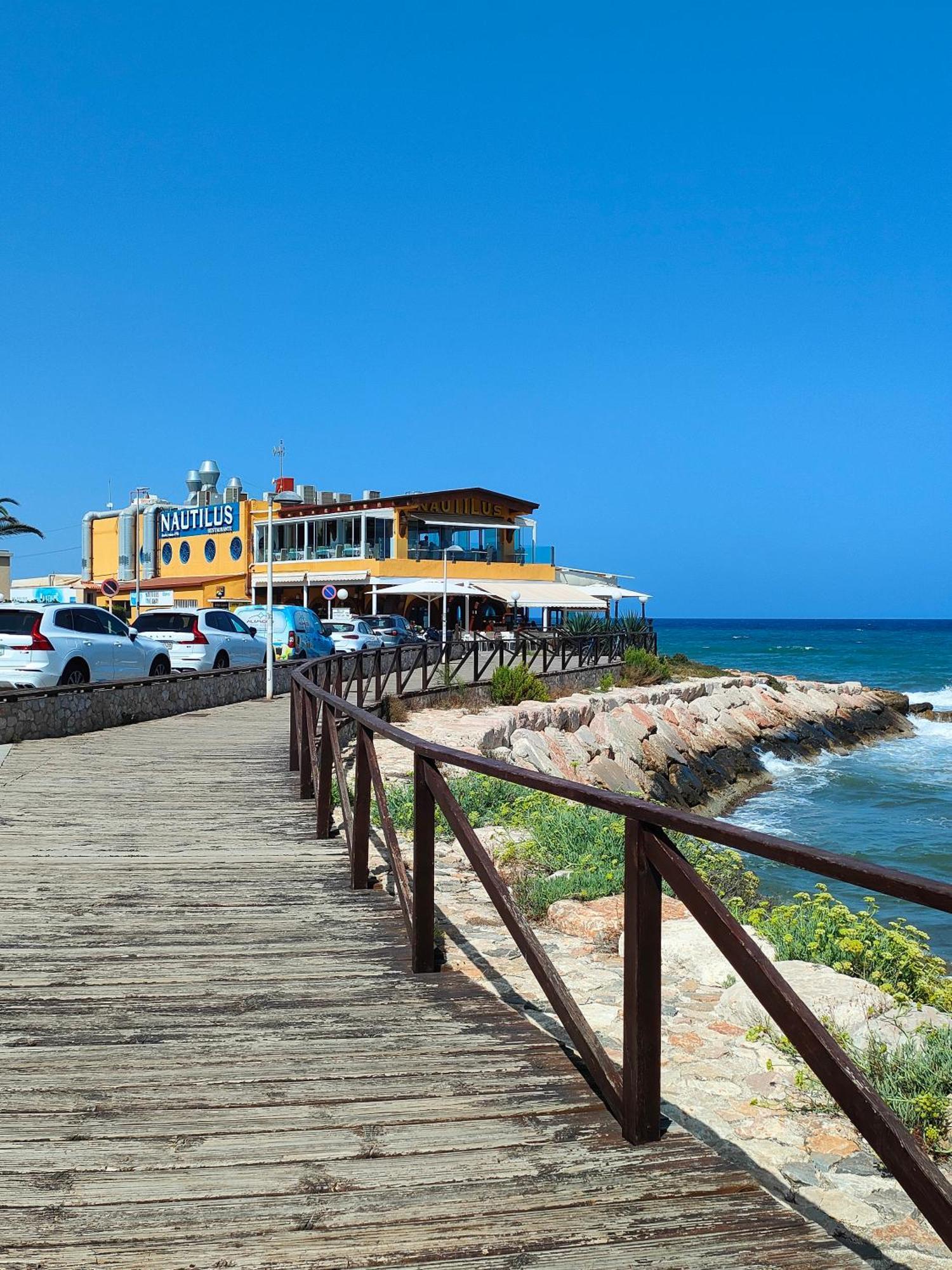 La Entrada Beach Club 또레비에하 외부 사진