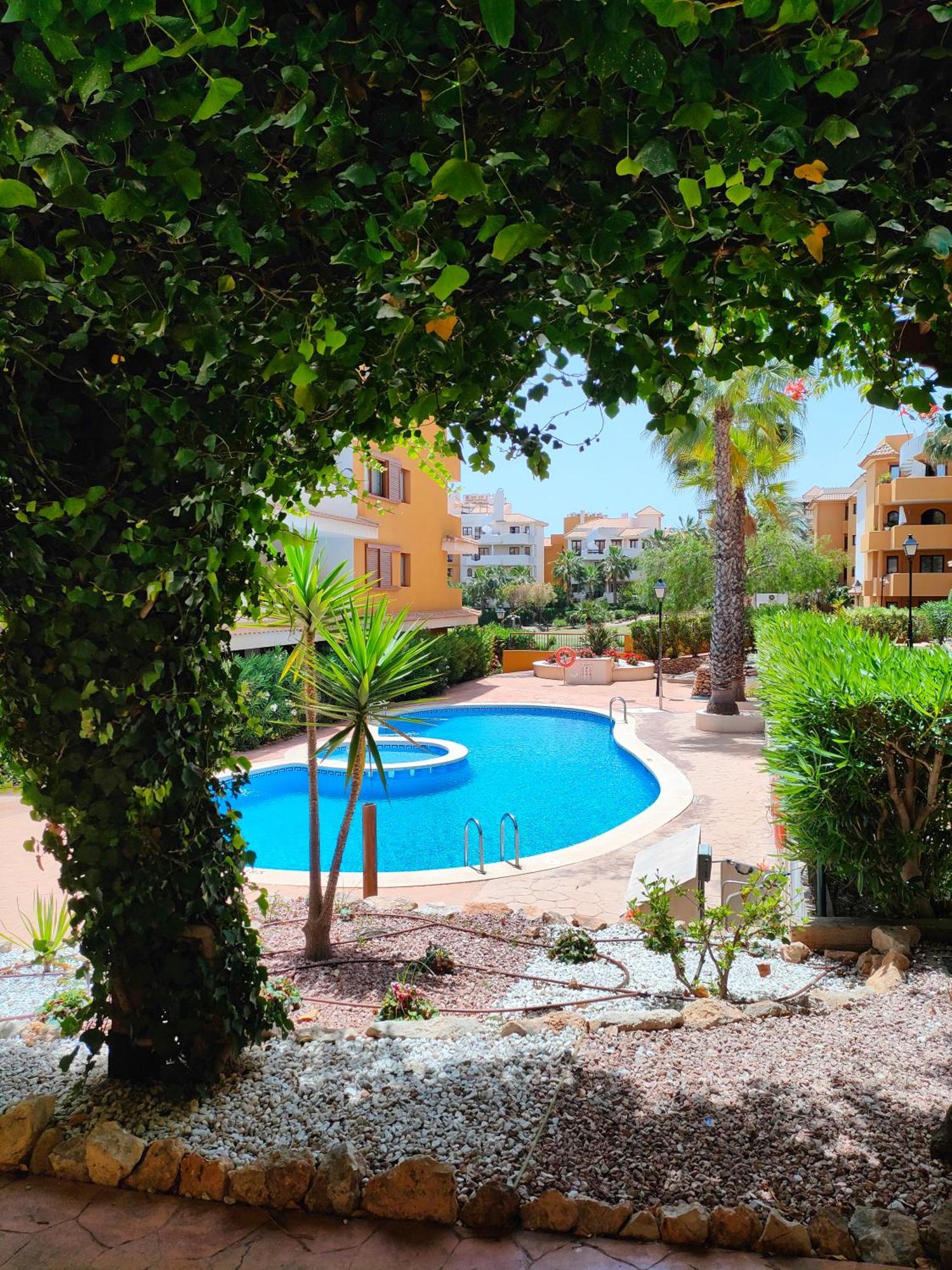 La Entrada Beach Club 또레비에하 외부 사진